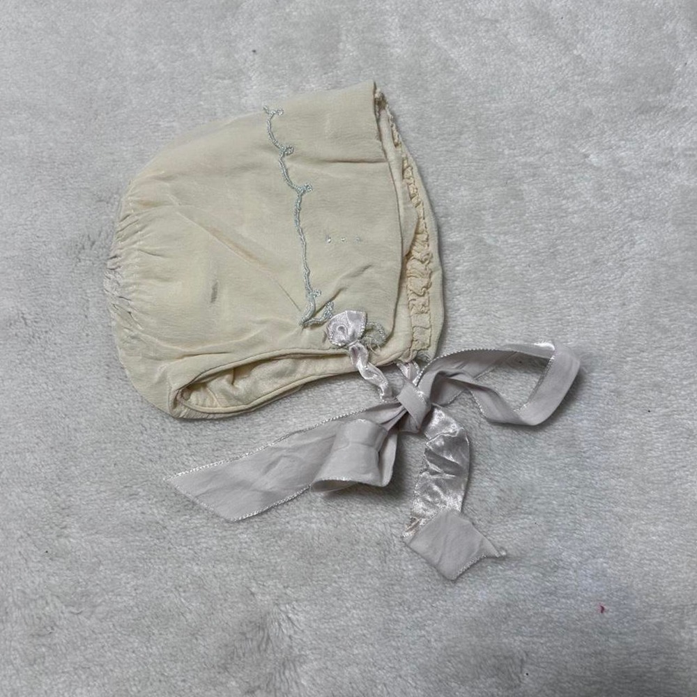 Vintage Saks Fifth Avenue baby bonnet